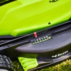 Greenworks Akku-Rasenmäher G40LM41K4 KIT 40V -Garten & Außenbereich 6952909025865 2705 CU 01