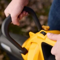 Stiga Akku-Laubsauger Und -bläser VS 100e Inkl. 2 Akkus & Doppelladegerät 24 Stiga Akku-Laubsauger Und -bläser VS 100e Inkl. 2 Akkus & Doppelladegerät -Garten & Außenbereich 7050743 A02