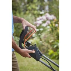 Black & Decker Black+Decker Akku-Rasenmäher 36 V/2x 2,5 Ah 38 Cm BCMW3336L2 15 Black & Decker Black+Decker Akku-Rasenmäher 36 V/2x 2,5 Ah 38 Cm BCMW3336L2 -Garten & Außenbereich 838013 2012 838013 F890